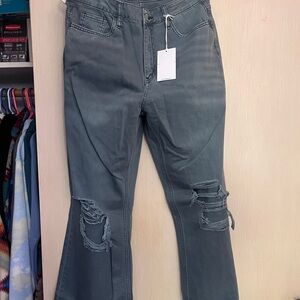 Vervet women’s crop jeans with distressing